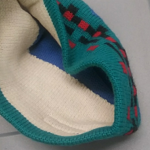 Vintage Columbia Adult Knit Beanie - Picture 3 of 4